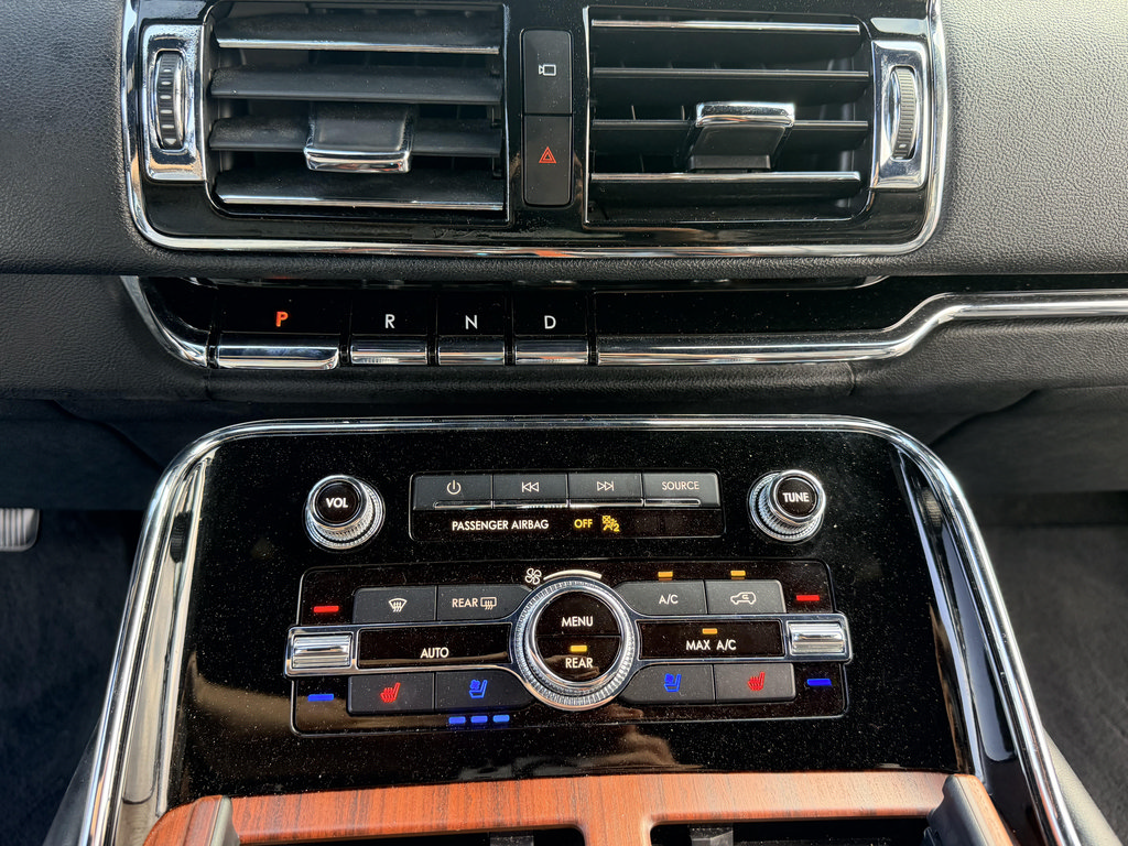 Used 2021 Lincoln Navigator L Reserve w/ Luxury Package AWD/4WD image 11