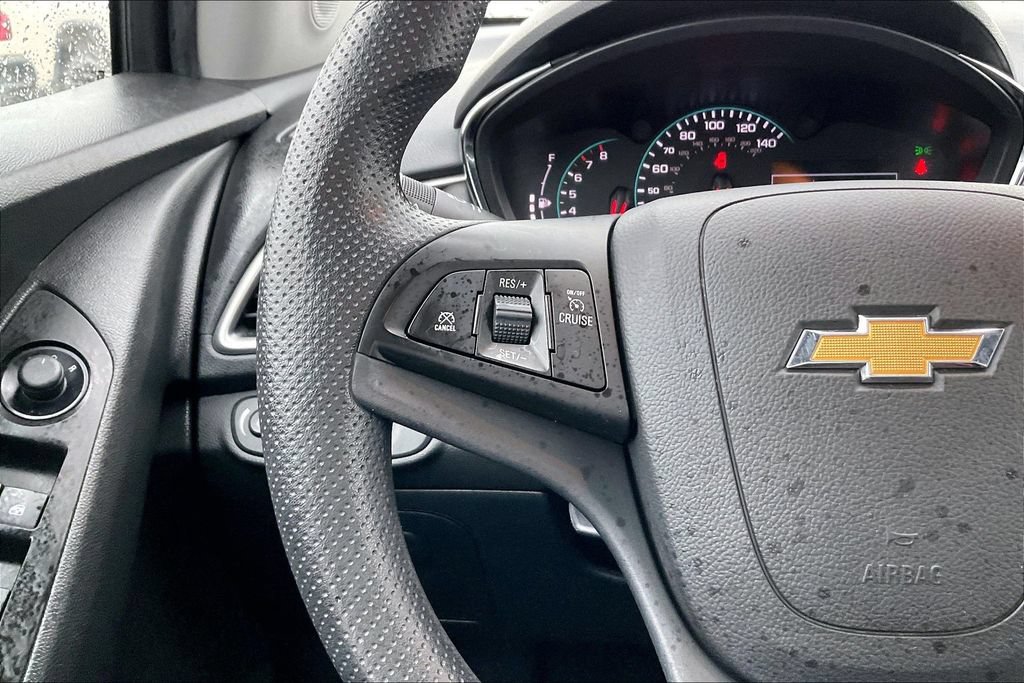 Used 2022 Chevrolet Trax LS w/ Tint and Cruise Package FWD image 10