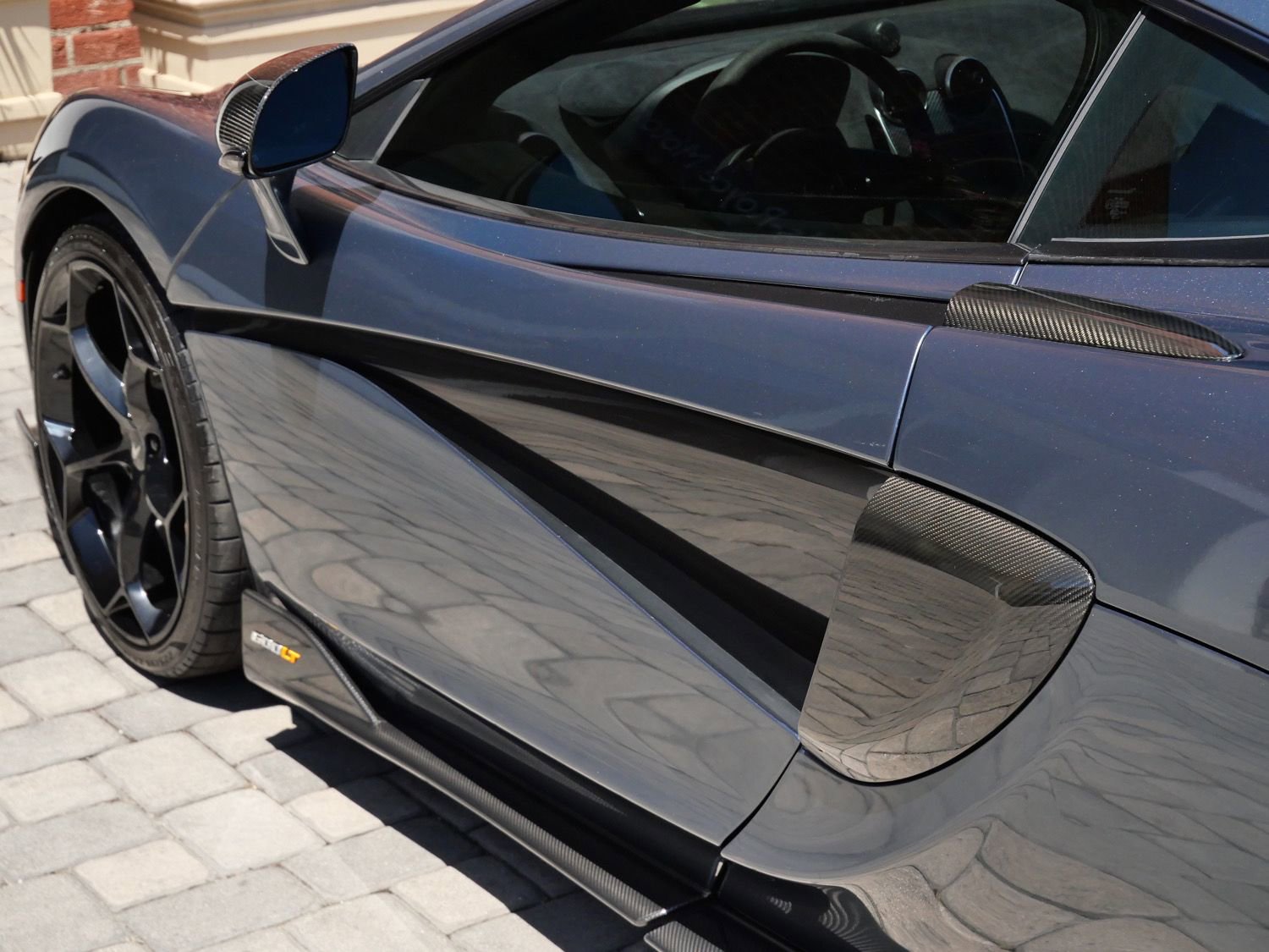Used 2019 McLaren 600LT RWD image 18