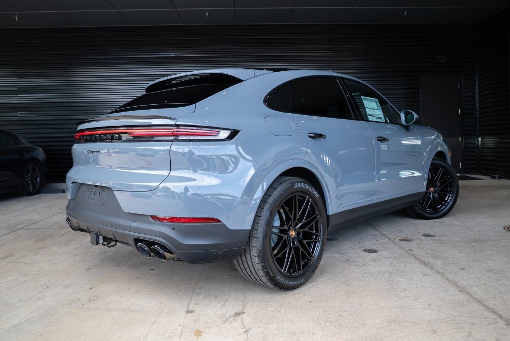 New 2026 Porsche Cayenne Coupe AWD/4WD image 7
