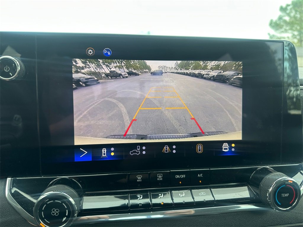 Used 2024 Chevrolet Colorado Trail Boss w/ LPO, Dark Essentials Package image 21