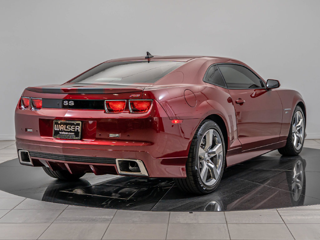 Used 2010 Chevrolet Camaro SS w/ RS Package RWD image 10
