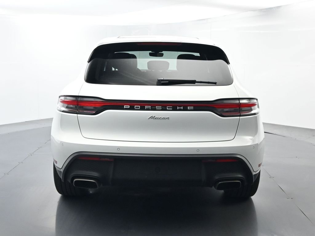 Certified 2023 Porsche Macan AWD/4WD image 13