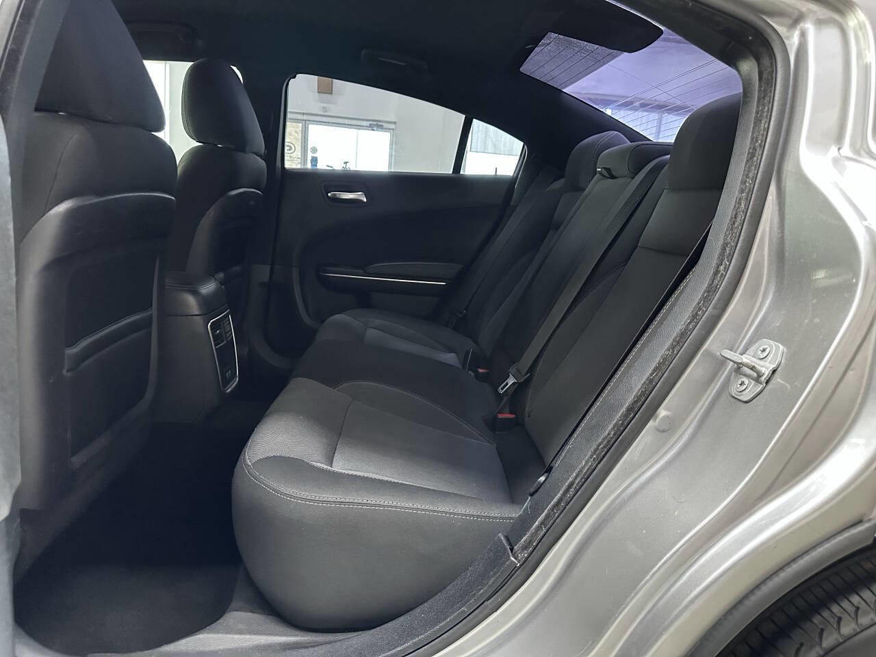 Used 2015 Dodge Charger SE image 13