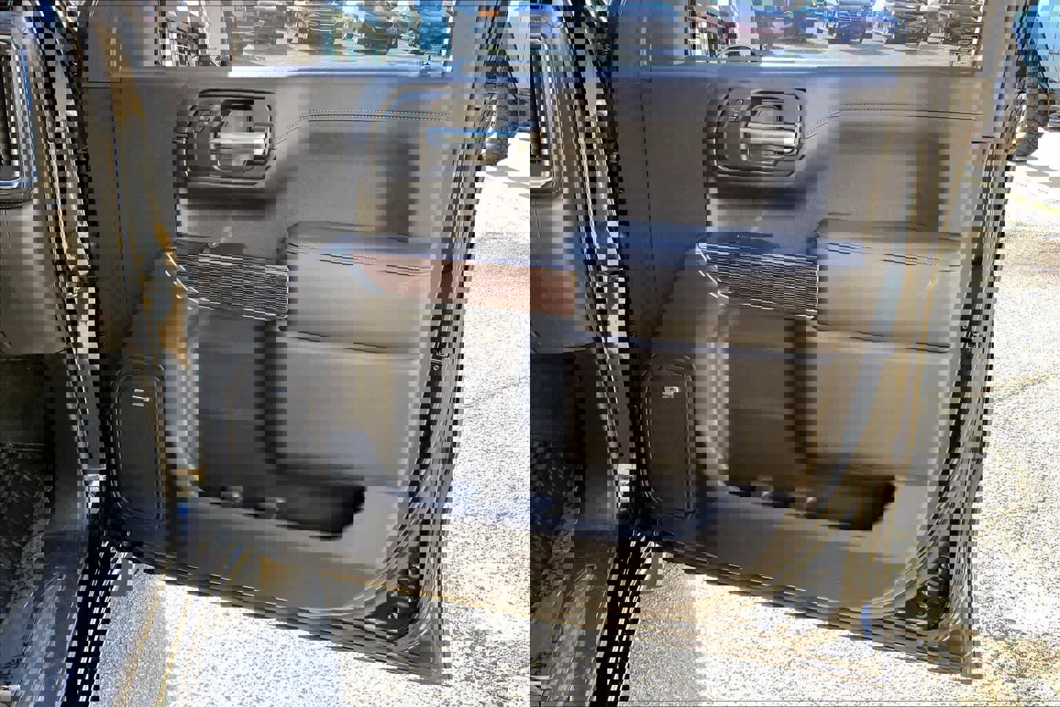 Used 2020 GMC Sierra 1500 Elevation w/ Elevation Value Package image 22