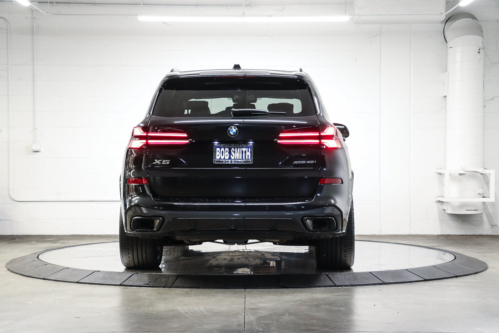 Used 2026 BMW X5 xDrive40i w/ M Sport Package AWD/4WD image 5