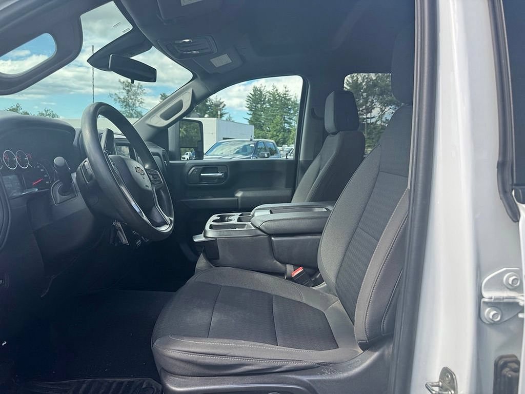 Certified 2022 Chevrolet Silverado 2500 Custom w/ Custom Convenience Package AWD/4WD image 9