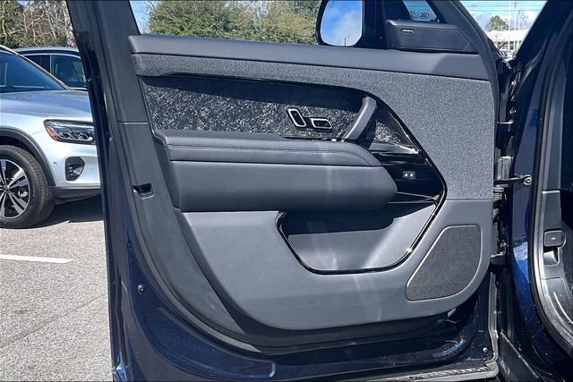 Used 2023 Land Rover Range Rover Sport SE Dynamic image 17