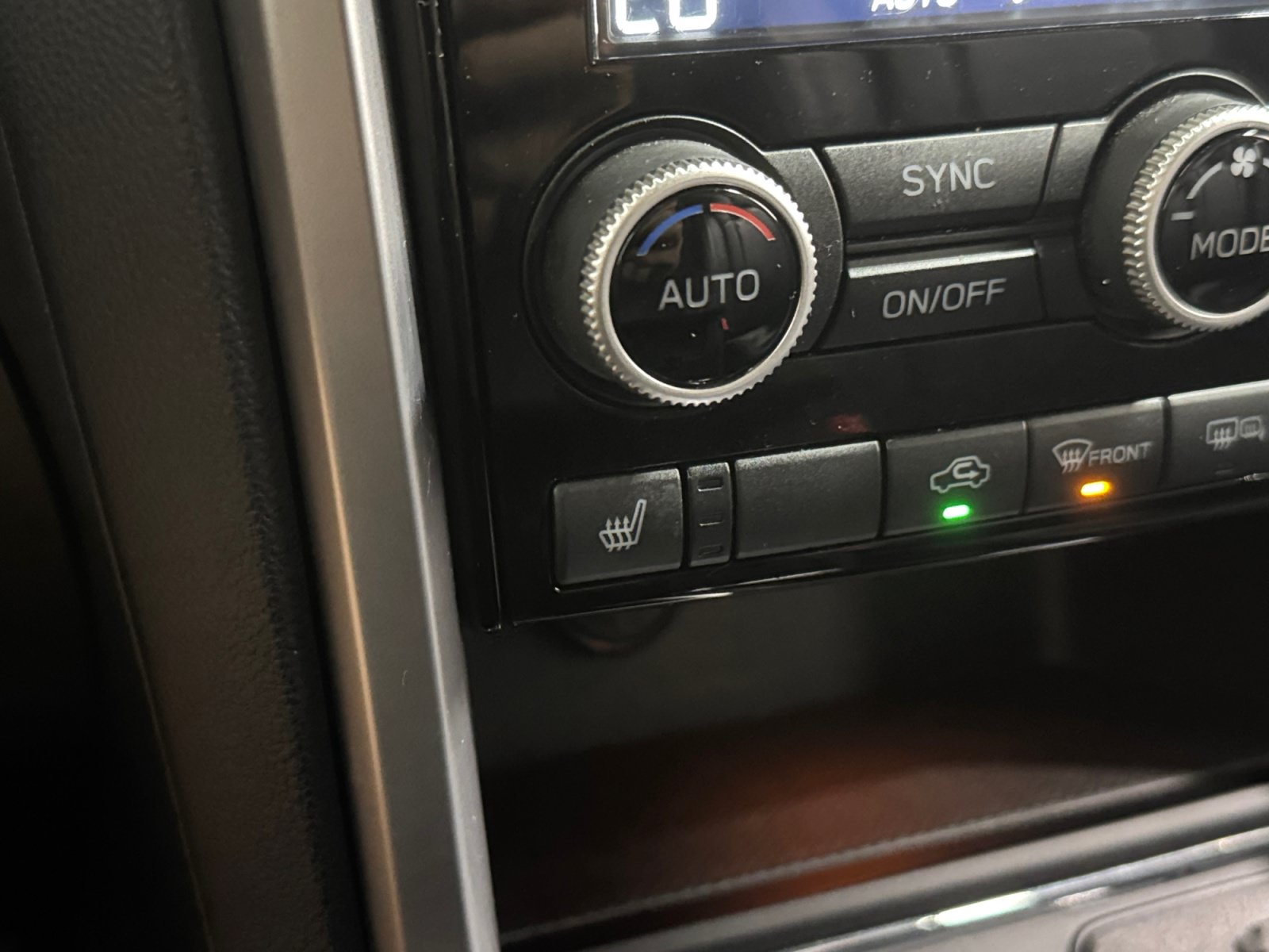 Used 2019 Subaru Ascent Limited AWD/4WD image 21