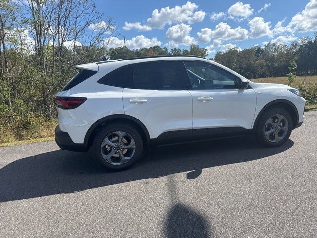 New 2026 Ford Escape ST-Line image 4