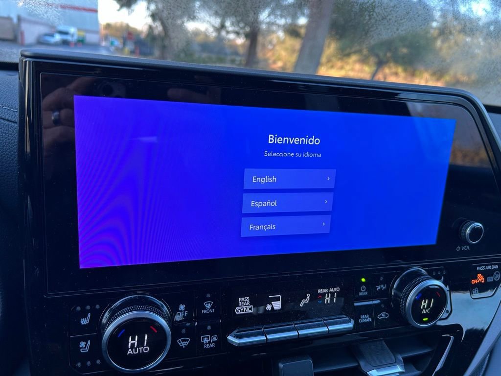 Certified 2025 Toyota Highlander Limited image 25