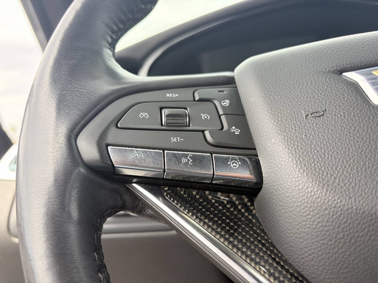 Certified 2023 Cadillac XT6 Sport w/ Technology Package AWD/4WD image 22