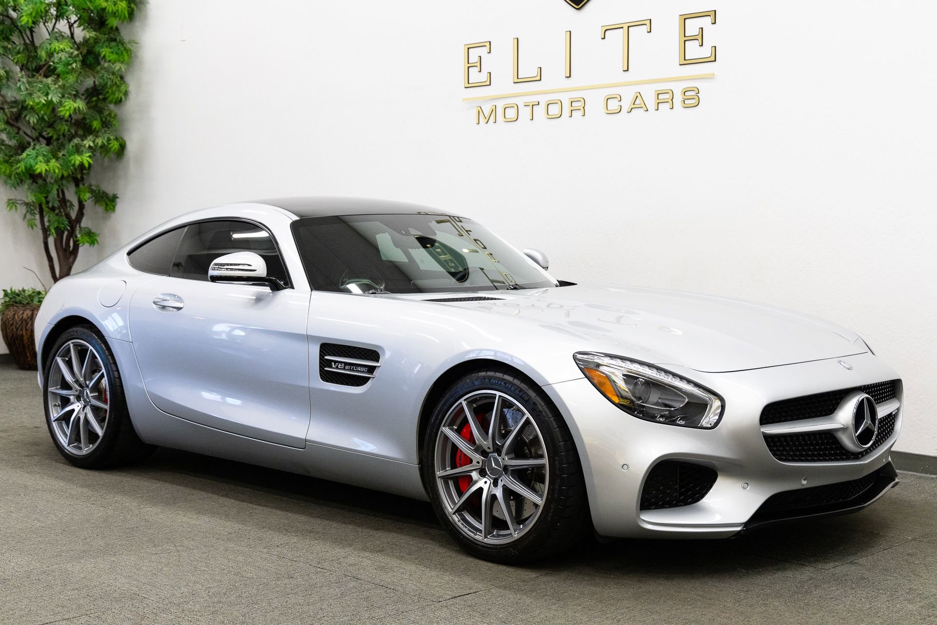Used 2016 Mercedes-Benz AMG GT S w/ Exclusive Interior Package image 8