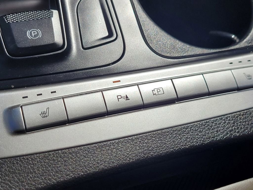 Used 2025 Kia Carnival image 26