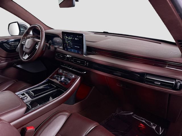 Used 2021 Lincoln Aviator Black Label w/ Dynamic Handling Package image 32