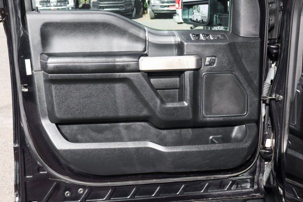 Used 2020 Ford F150 Lariat image 14