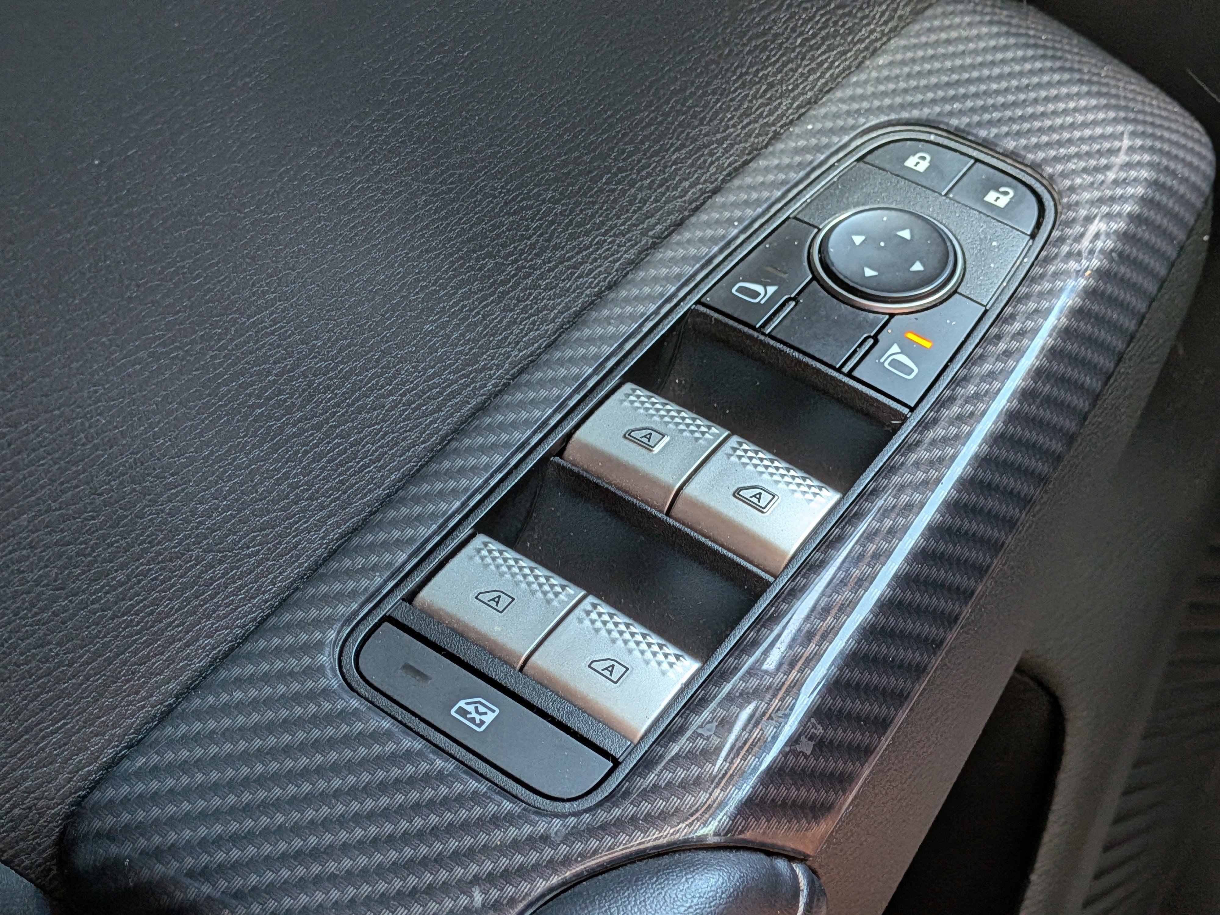 Used 2022 Mitsubishi Outlander SE image 22