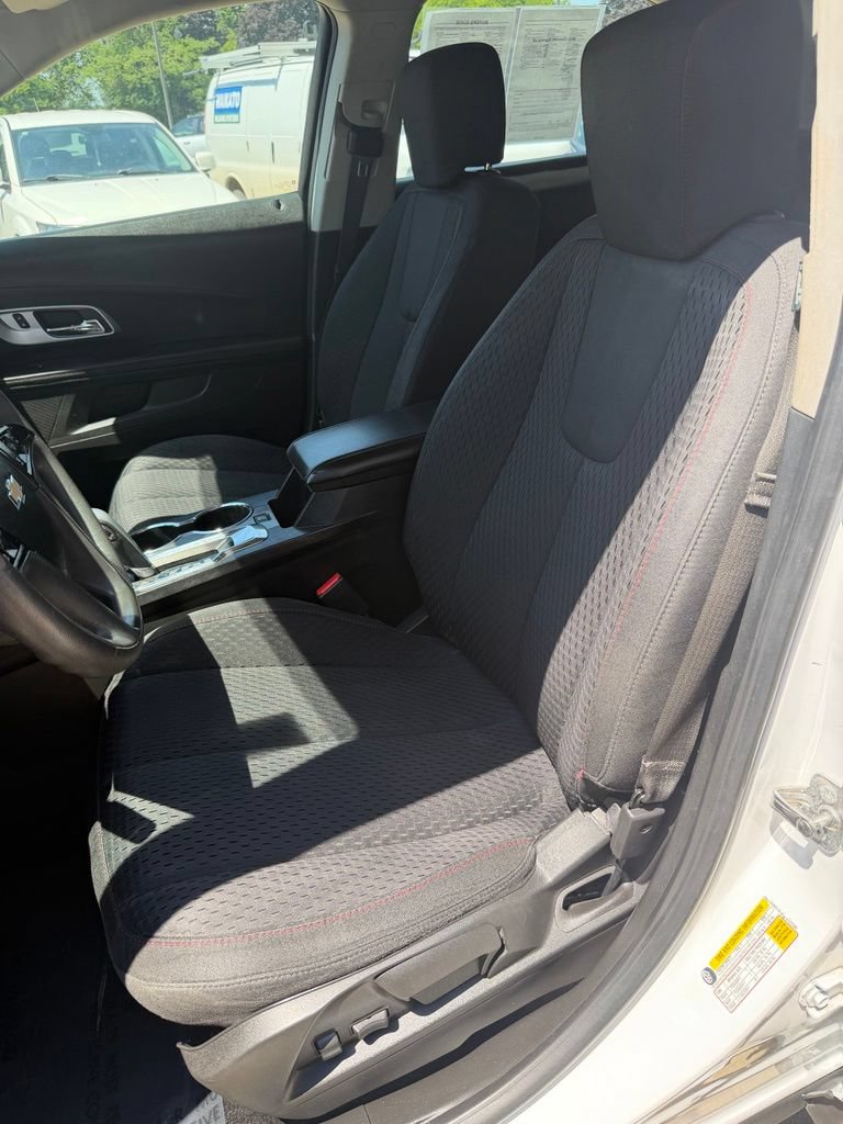 Used 2015 Chevrolet Equinox LS FWD image 14