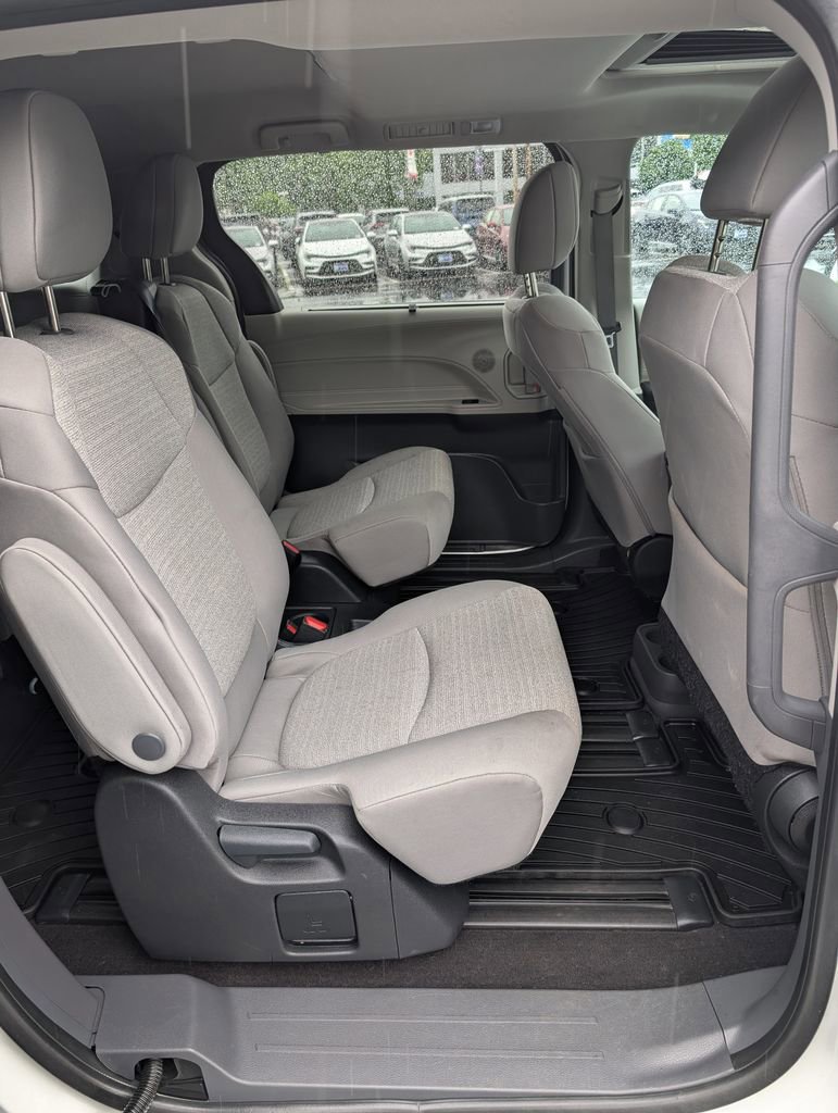 Certified 2024 Toyota Sienna LE w/ LE Plus Package AWD/4WD image 17
