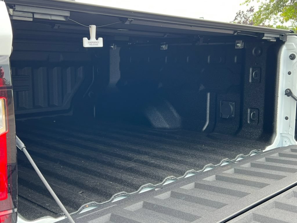 New 2026 GMC Canyon AT4 w/ Technology Plus Package AWD/4WD image 9