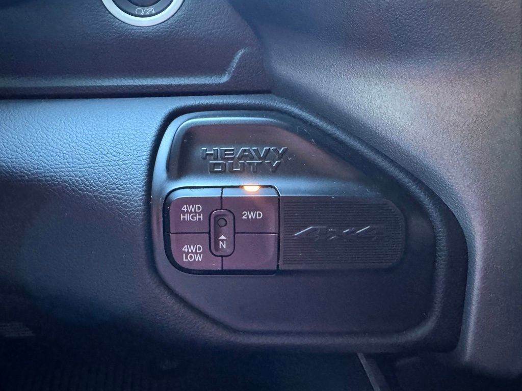 Used 2023 RAM 2500 Big Horn w/ Night Edition AWD/4WD image 18
