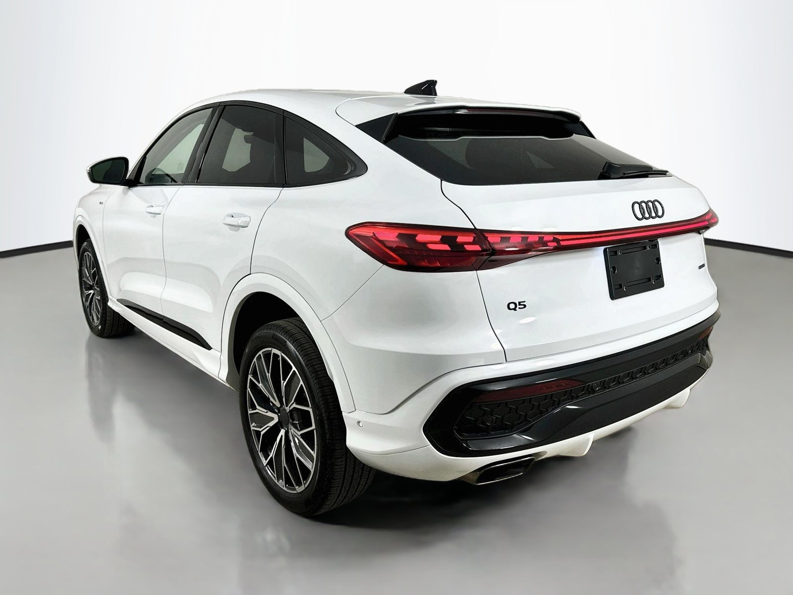 New 2026 Audi Q5 Premium Plus AWD/4WD image 7