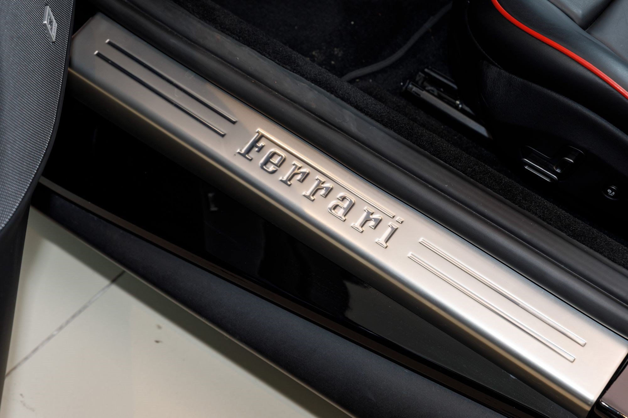 Used 2023 Ferrari Portofino M RWD image 25