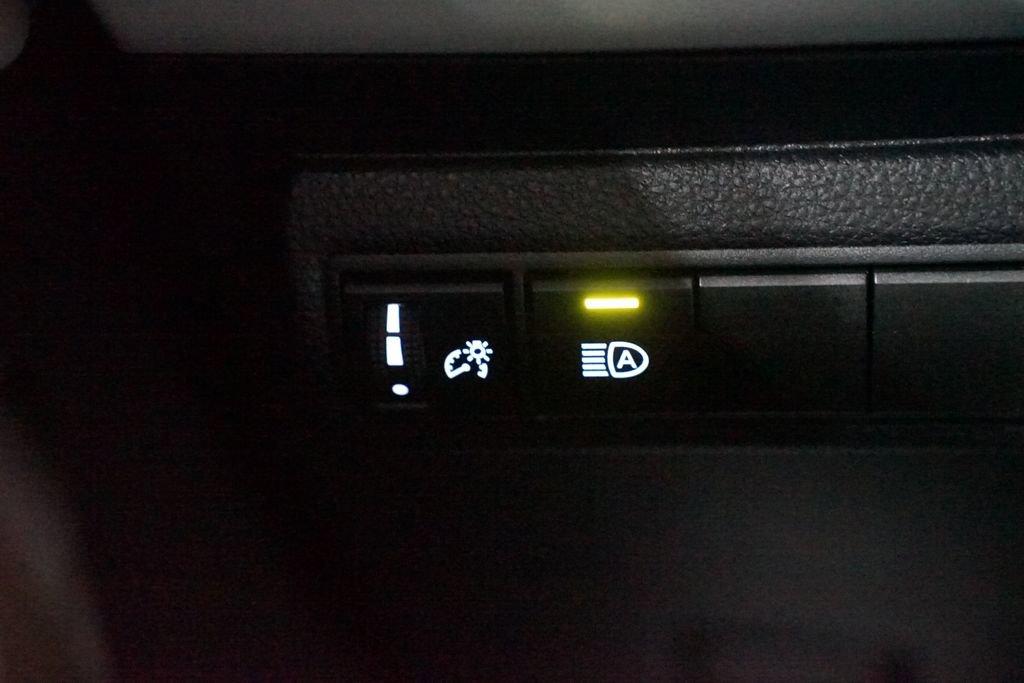 Used 2024 Toyota Corolla SE image 24