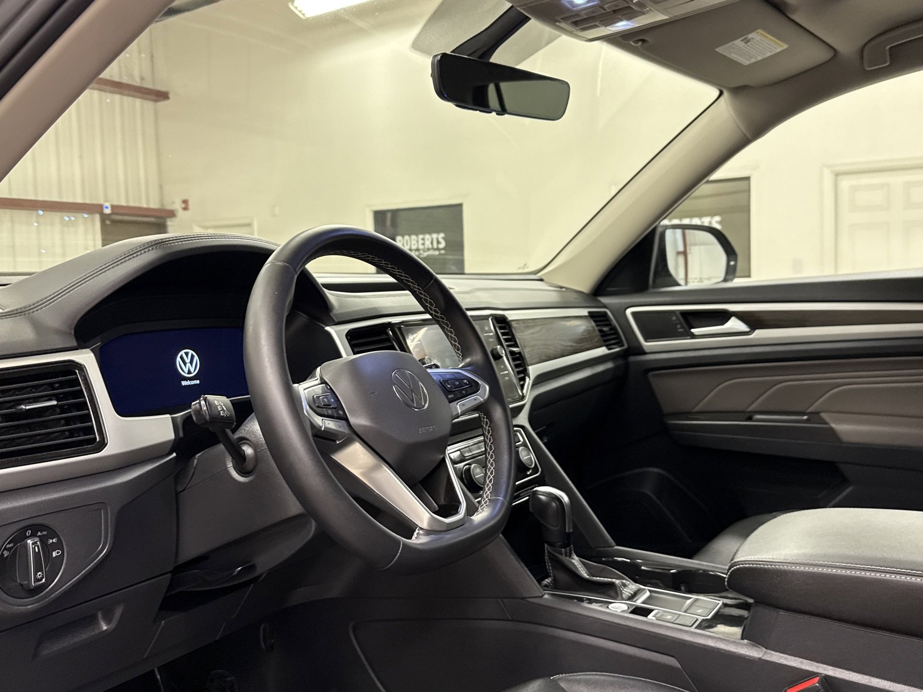 Used 2022 Volkswagen Atlas SE image 6