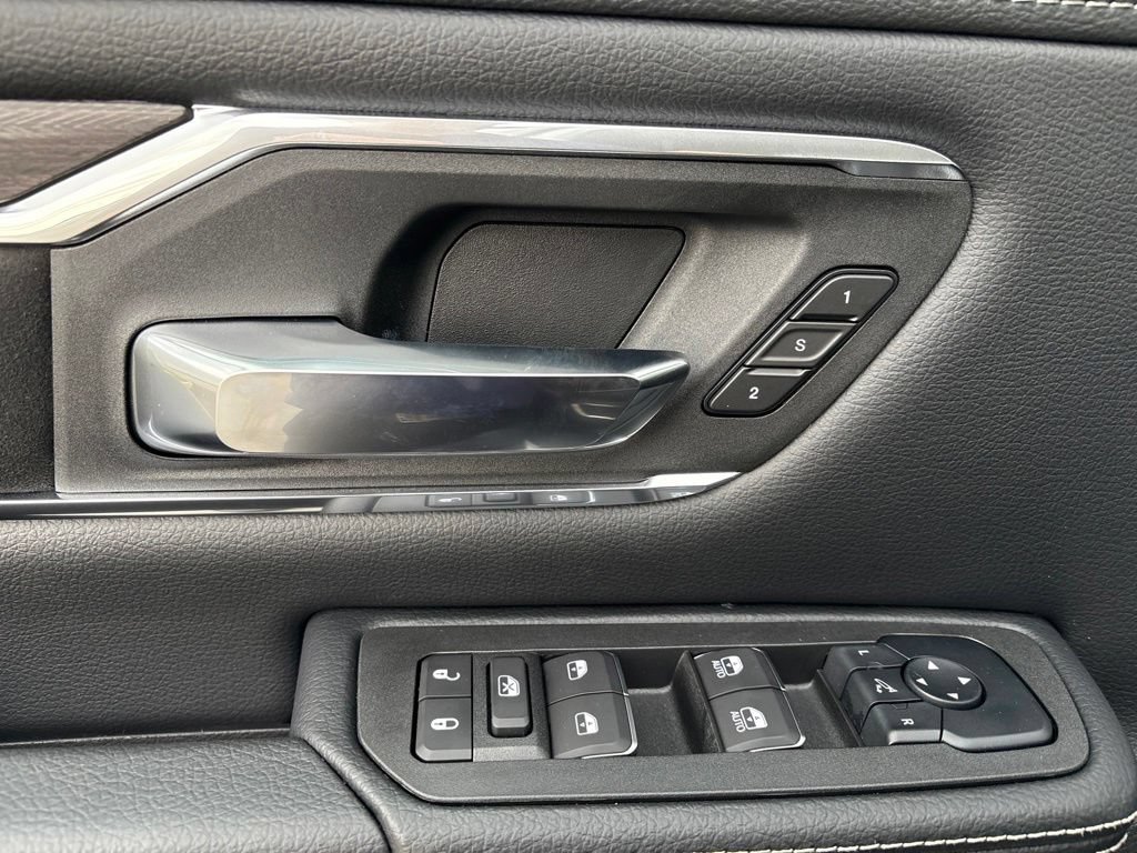 New 2027 RAM 1500 Laramie w/ Night Edition AWD/4WD image 12