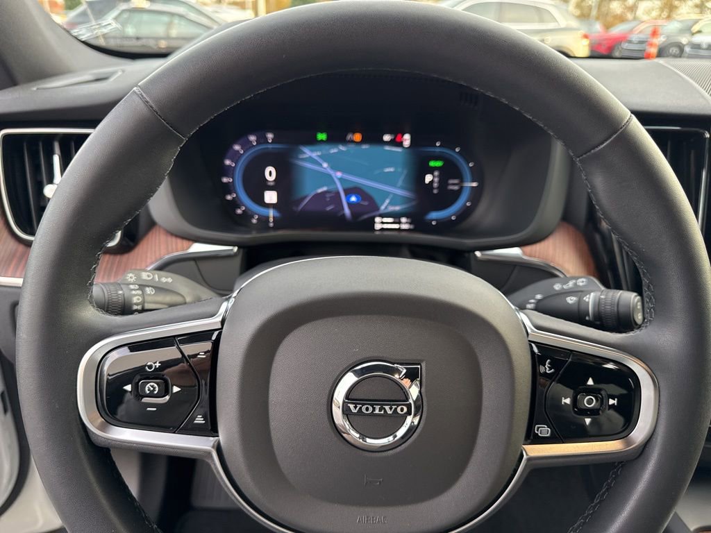 Used 2024 Volvo XC60 T8 Plus w/ Protection Package Premier image 28