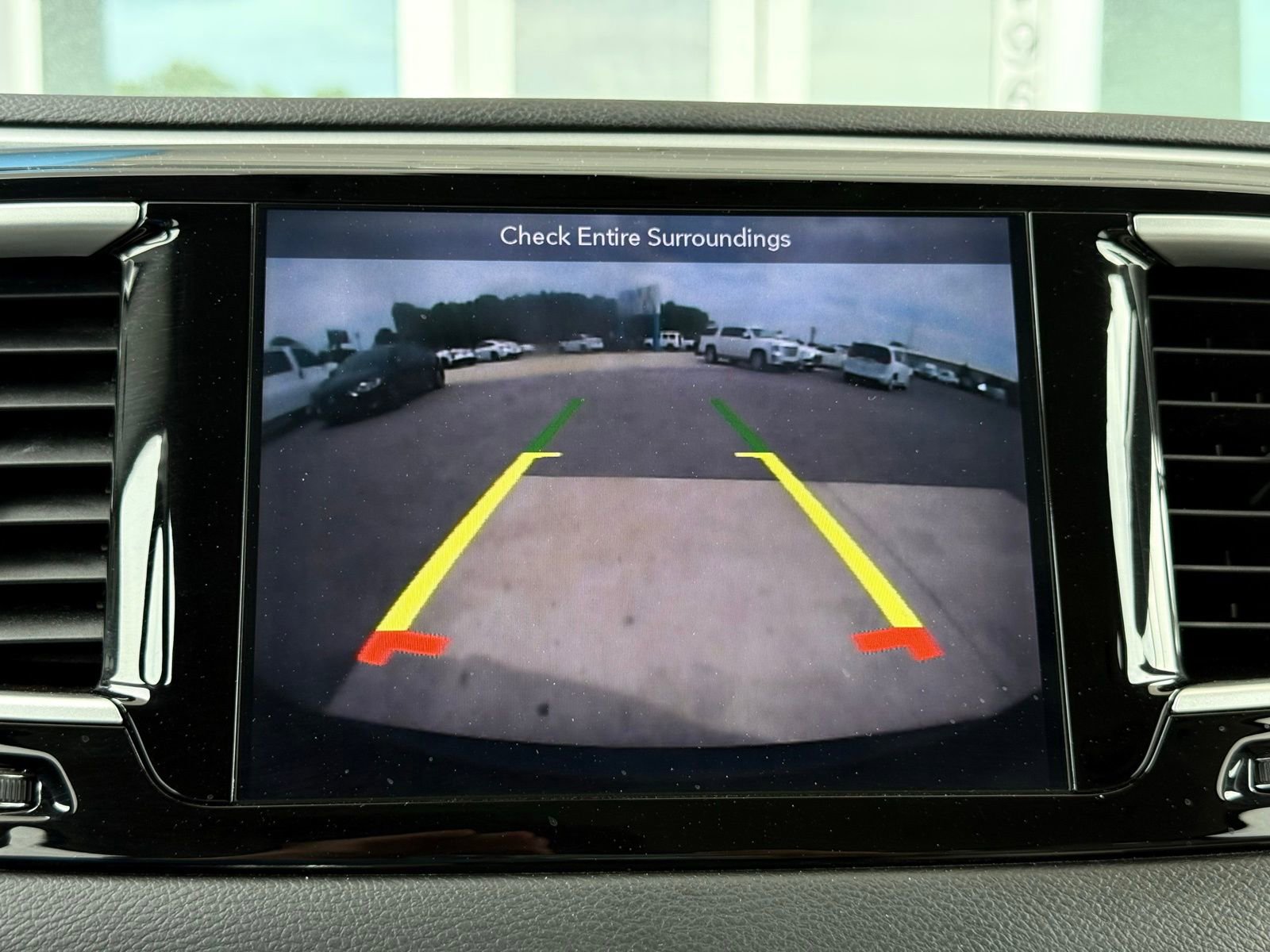 Used 2018 Chrysler Pacifica Touring Plus image 50