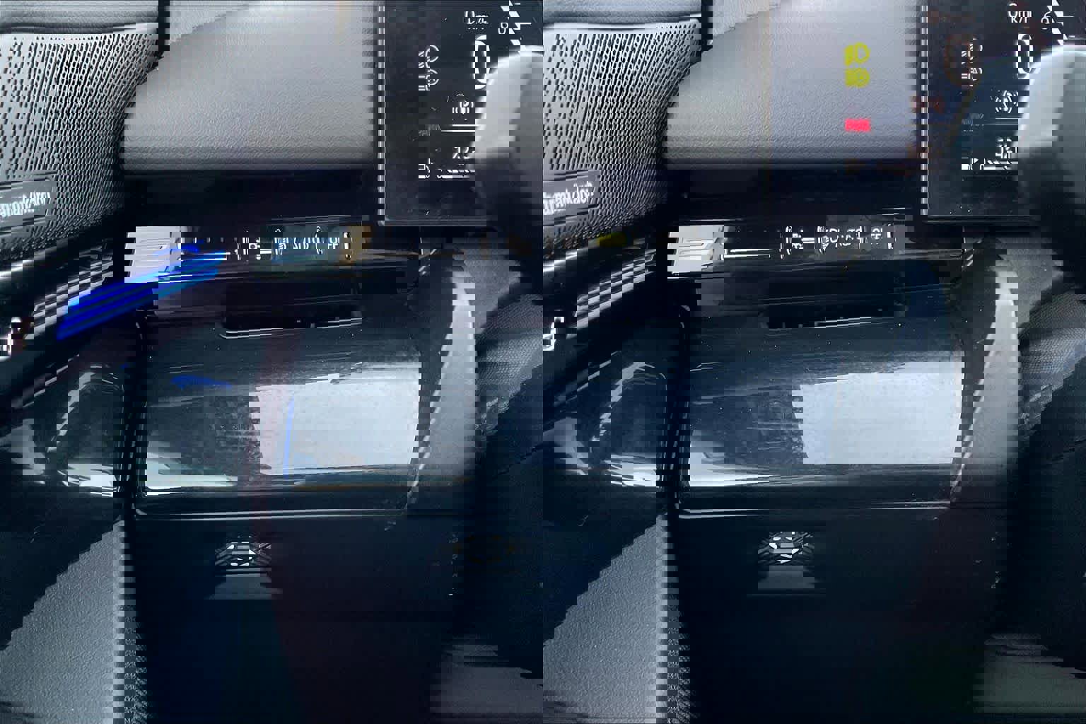 Used 2024 BMW 530i w/ Convenience Package image 37