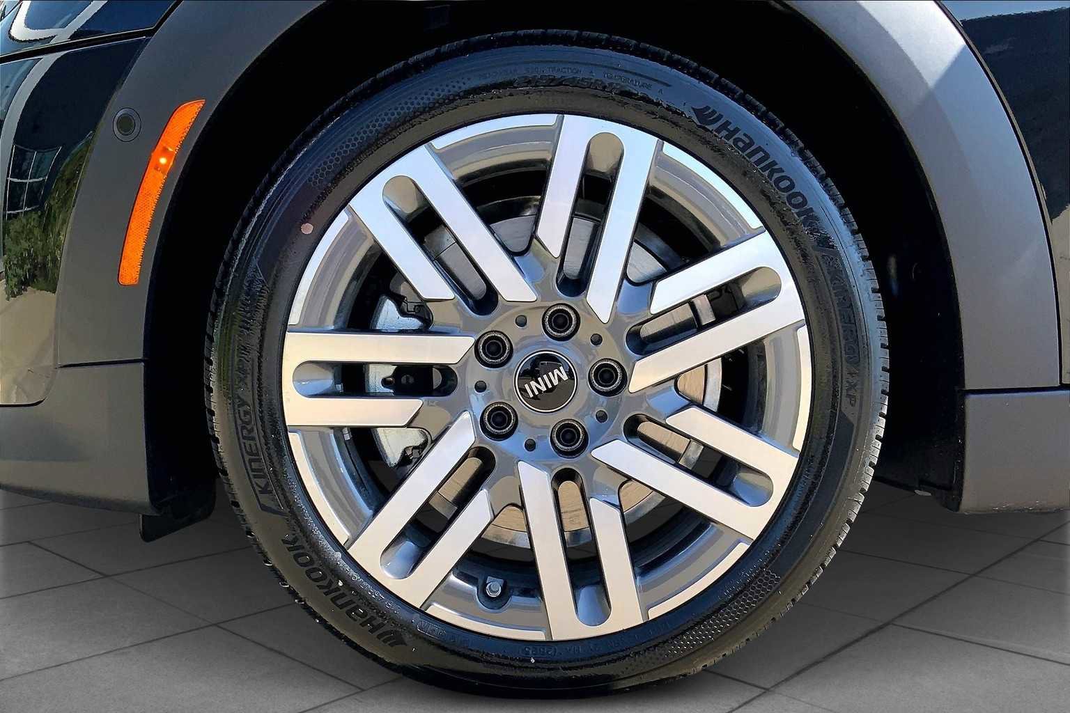 New 2026 MINI Cooper 2-Door Hardtop image 11