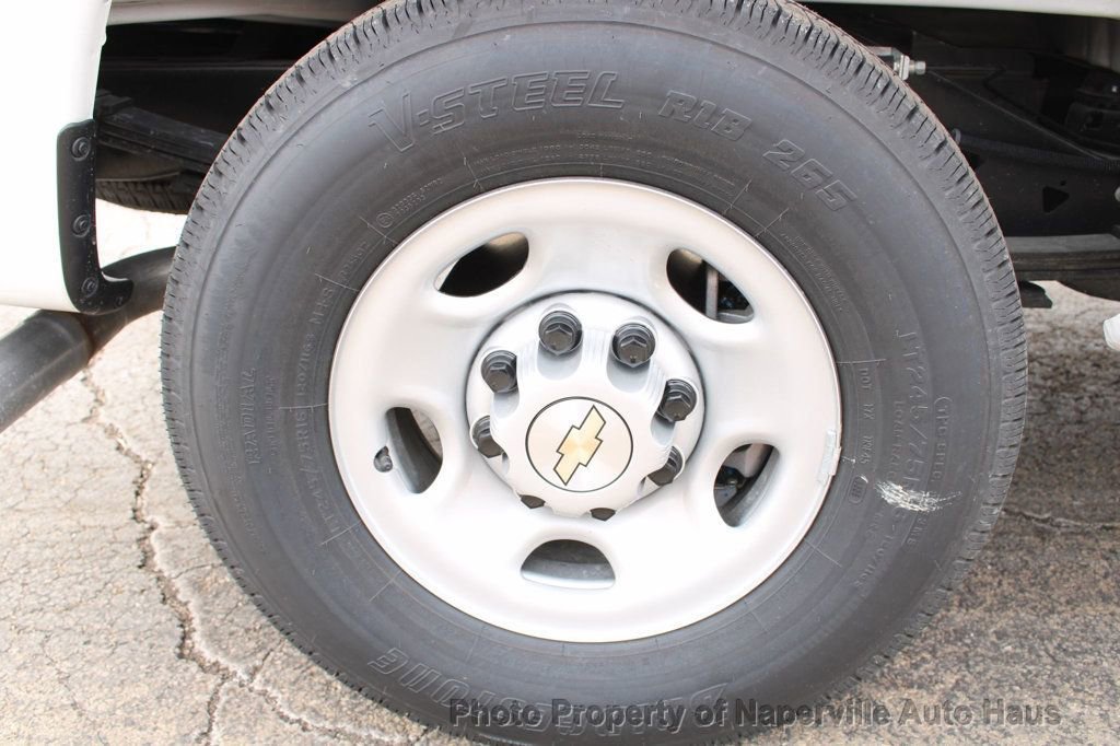 Used 2025 Chevrolet Express 2500 Extended w/ Communications Package image 41