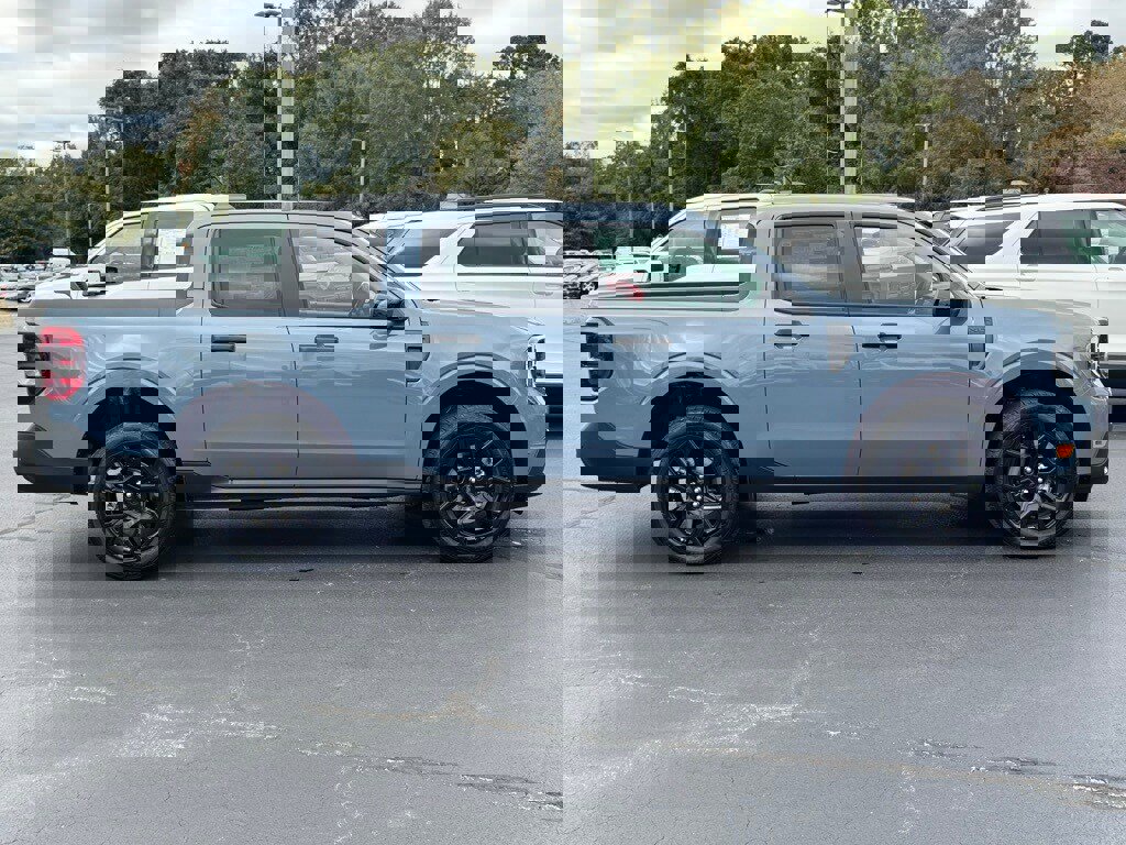 New 2025 Ford Maverick XLT w/ Black Appearance Package image 4
