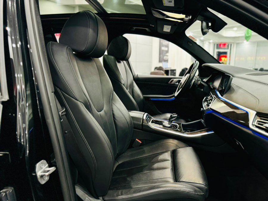 Used 2022 BMW X5 sDrive40i w/ M Sport Package image 22