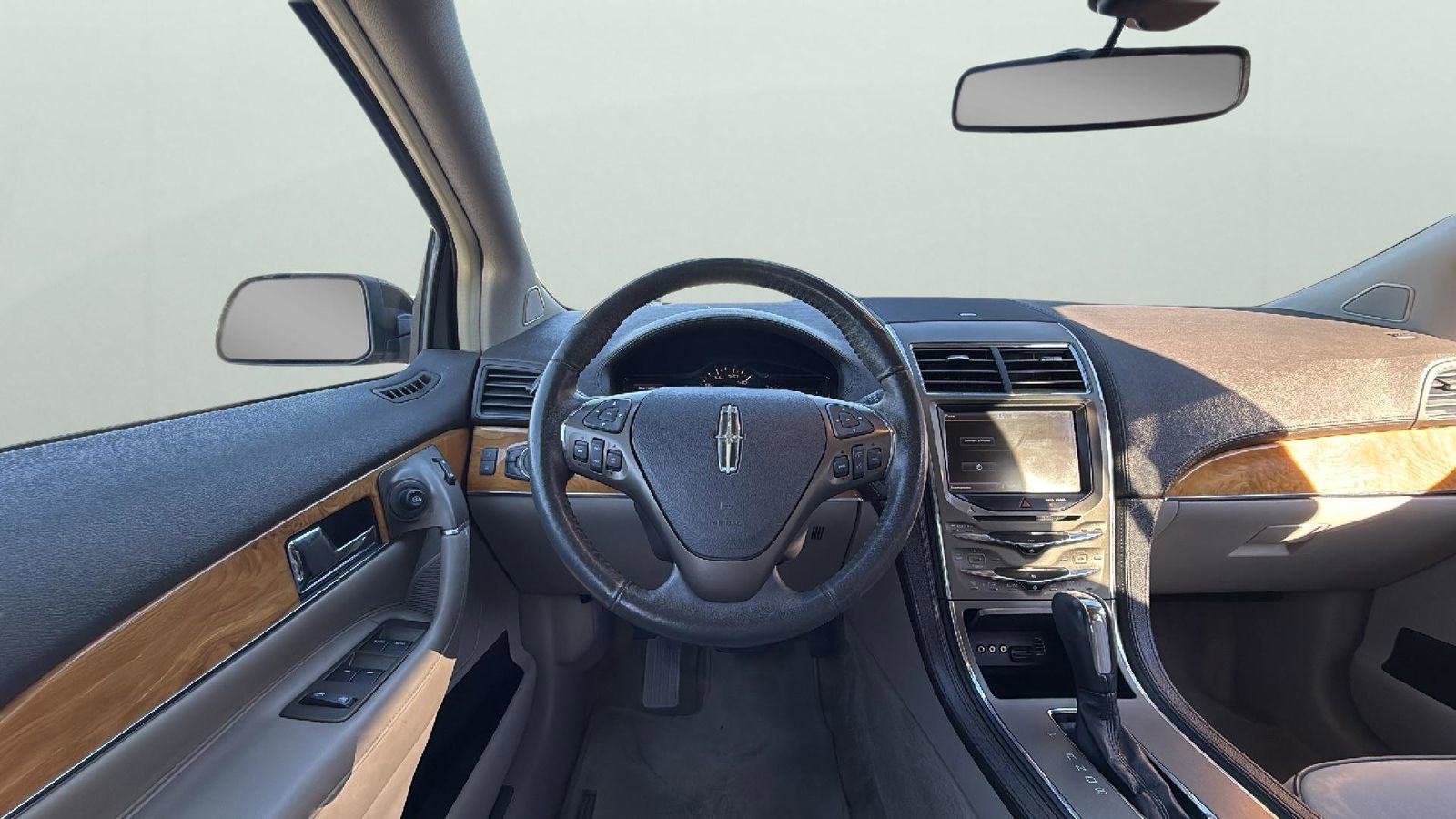 Used 2015 Lincoln MKX Base w/ Equipment Group 101A image 13