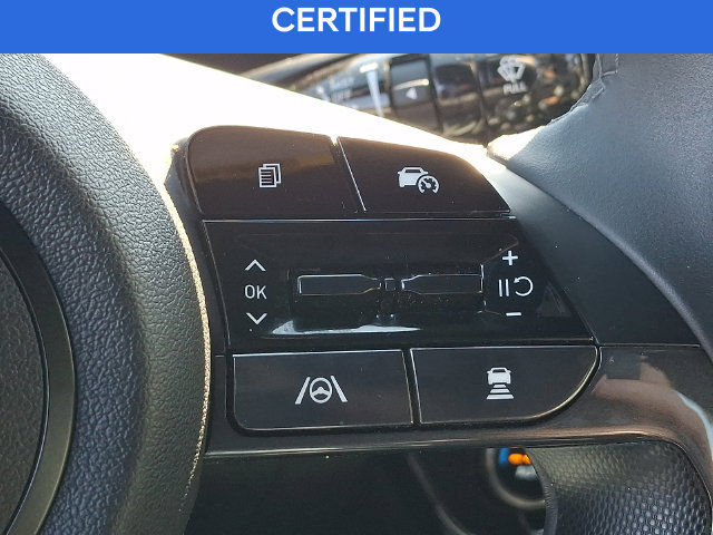 Certified 2025 Hyundai Elantra Limited FWD image 23