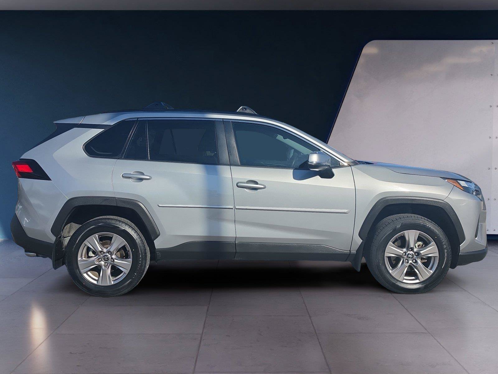 Used 2023 Toyota RAV4 XLE w/ Convenience Package FWD image 6