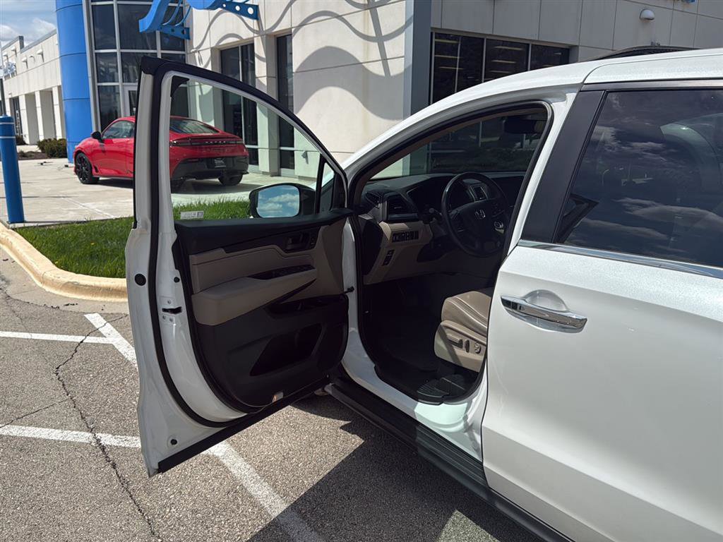 Used 2021 Honda Odyssey EX-L image 3