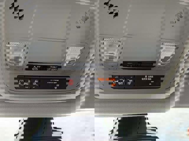 Used 2018 Chevrolet Volt Premier FWD image 29