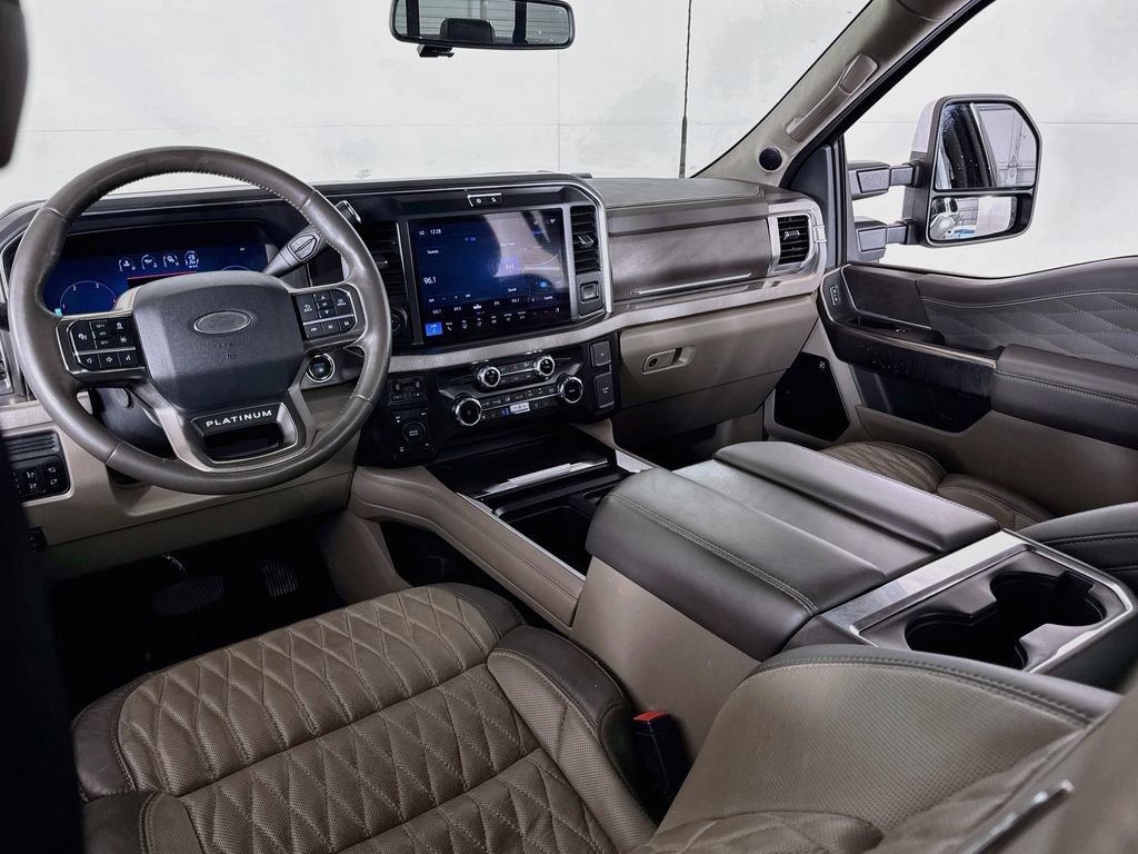 Used 2025 Ford F350 Platinum w/ Platinum Plus Package AWD/4WD image 24