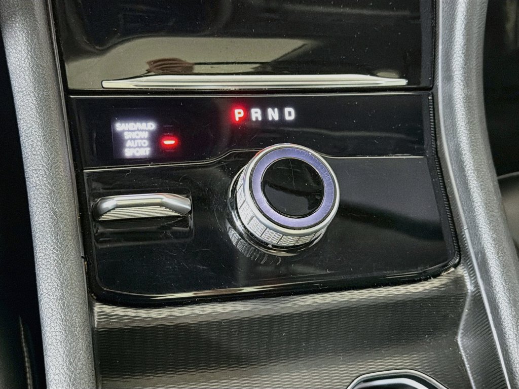 Used 2024 Jeep Grand Cherokee Limited AWD/4WD image 17