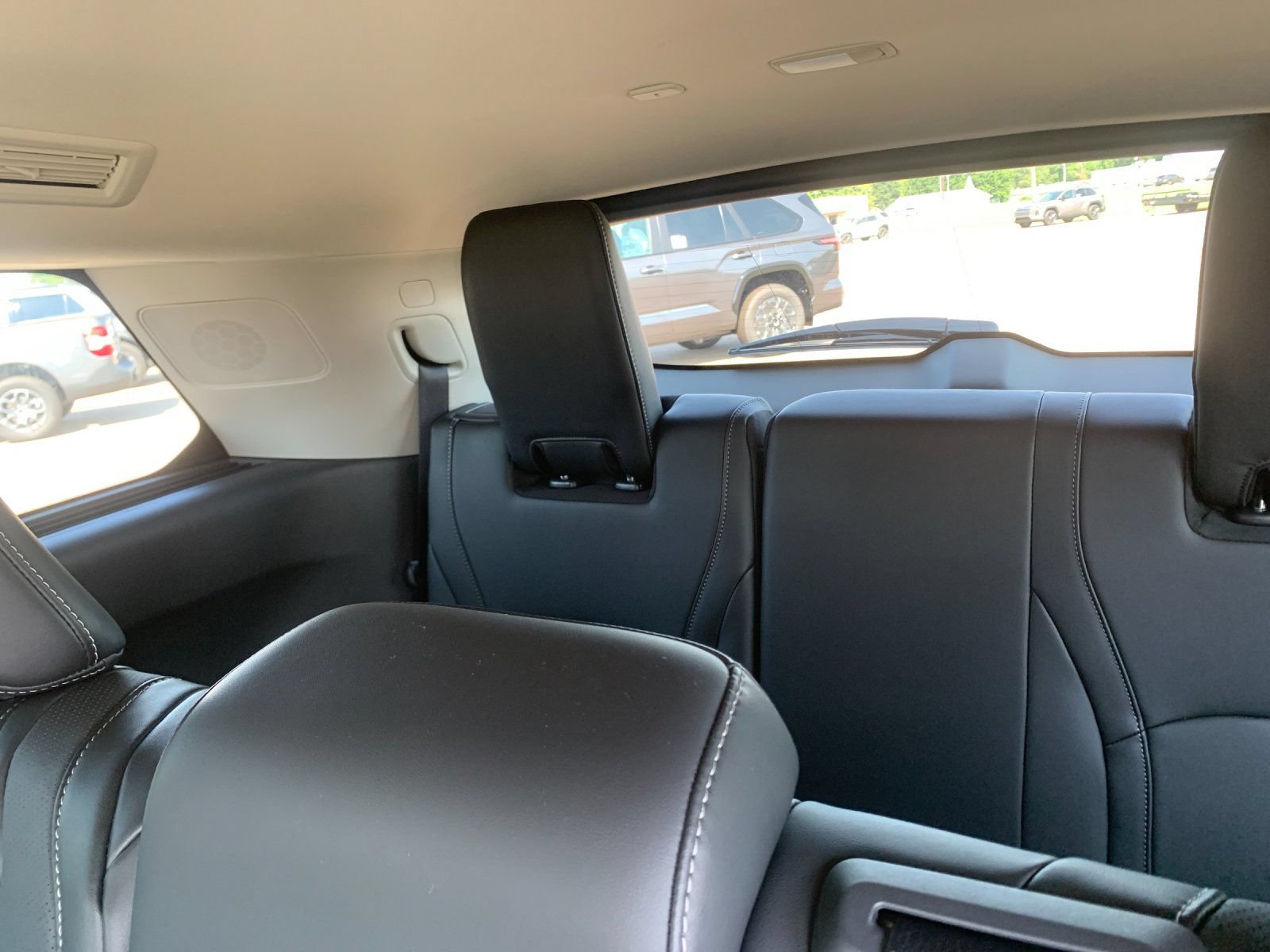 Used 2026 INFINITI QX60 Luxe w/ Cargo Package AWD/4WD image 19