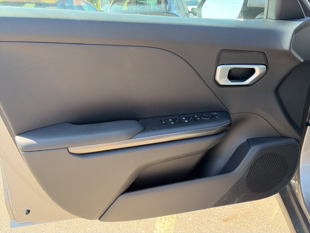 New 2026 Kia K4 FWD image 16