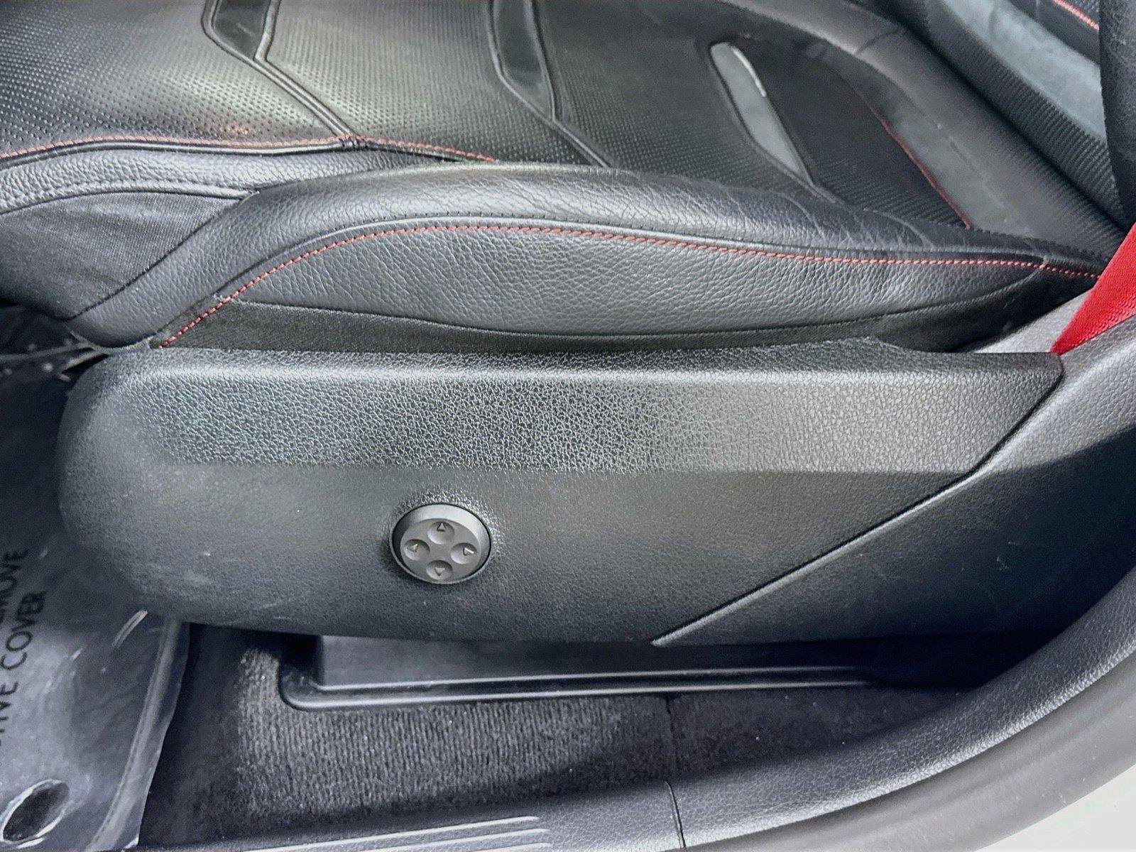 Used 2024 Mercedes-Benz GLC 43 AMG 4MATIC image 29