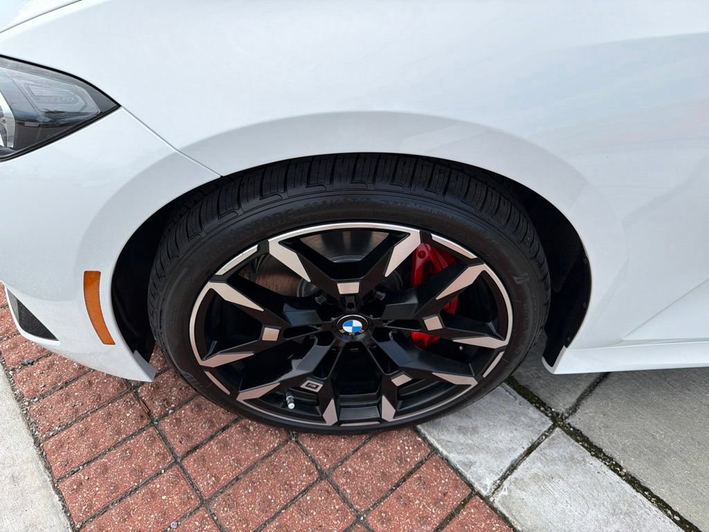 New 2026 BMW 330i Sedan w/ M Sport Package RWD image 9