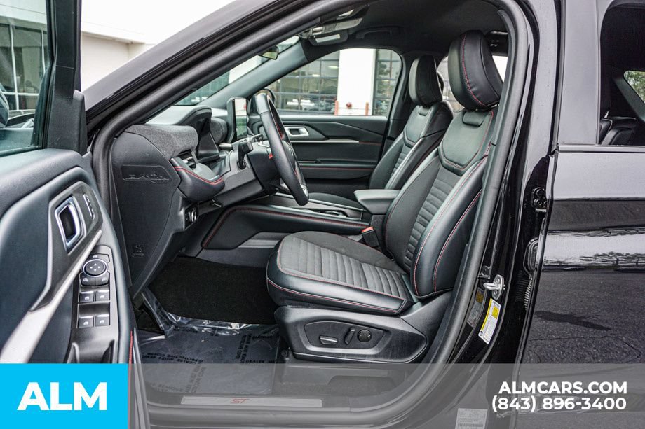 Used 2025 Ford Explorer ST-Line AWD/4WD image 18