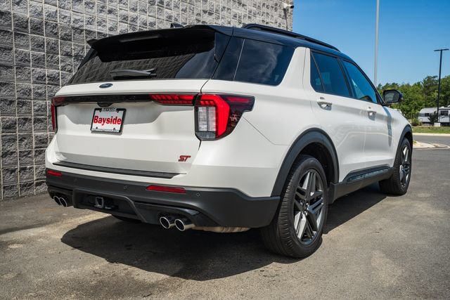 Used 2025 Ford Explorer ST w/ Sun And Sound Package AWD/4WD image 4